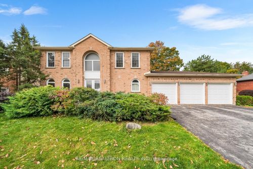 235 Kemano Rd, Aurora, ON, L4G4Z1 | Card Image