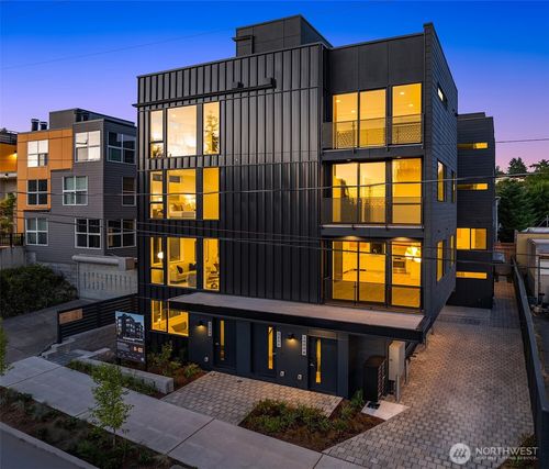 3608 Francis Ave N, Seattle, WA, 98103-8517 | Card Image