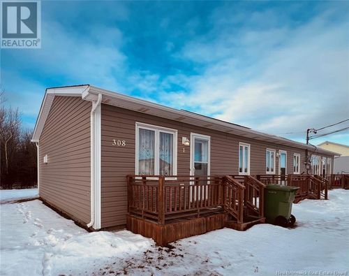 308 Rue Du Pecheur N, Lamèque, NB, E8T1K3 | Card Image