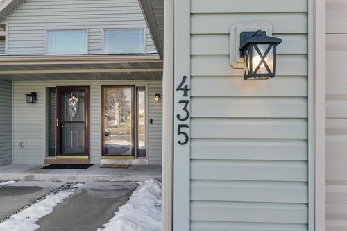 435 14th Ave, BARABOO, WI, 53913-1331 | Card Image