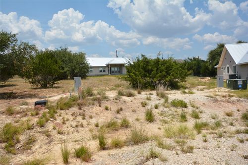 103 L H Mabbit, Blanco, TX, 78606 | Card Image