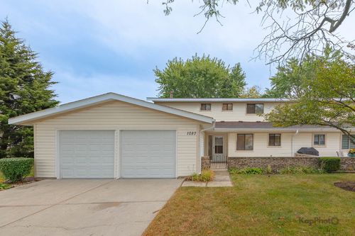 1087 Mohegan Ln, Schaumburg, IL, 60193-3750 | Card Image