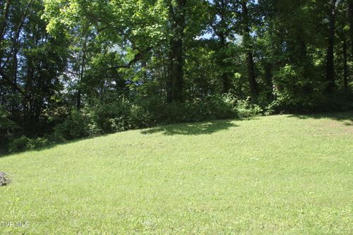 101 Knobb Hill Rd, Johnson City, TN, 37601-6314 | Card Image