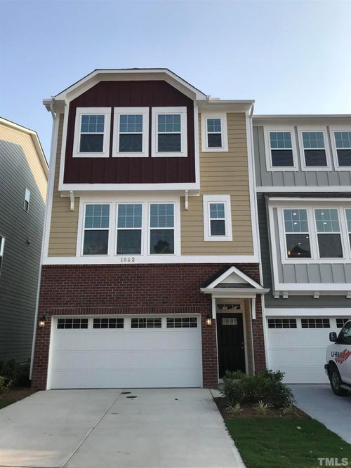 1042 Commack Dr, Durham, NC, 27703-6771 | Card Image