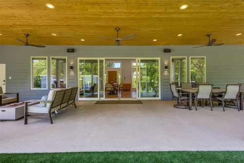 18 Mckinzie Ln, Pottsboro, TX, 75076-6186 | Card Image