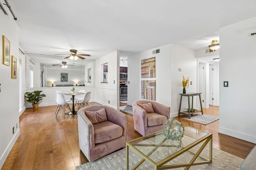 243 Summit Ridge Dr, Nashville, TN, 37215-3825 | Card Image