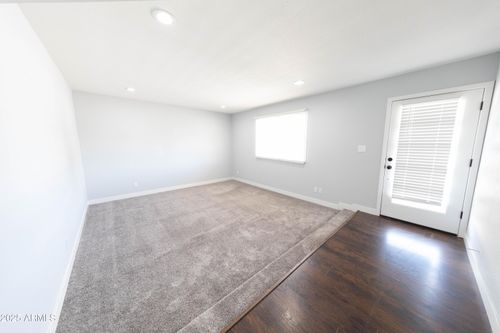 2144 S Los Feliz Dr, Tempe, AZ, 85282-2905 | Card Image