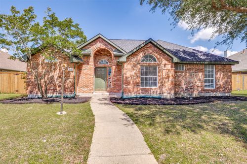 7405 Armstrong Ln, Rowlett, TX, 75089-3057 | Card Image