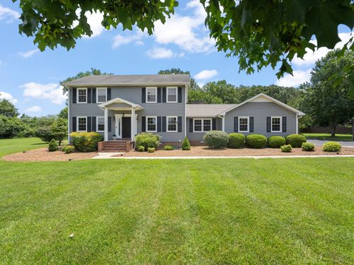 703 Twelve Oaks Rd, Tullahoma, TN, 37388-4915 | Card Image