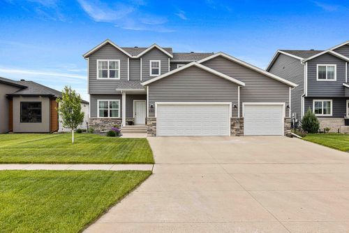 6363 S 54th Avenue S, Fargo, ND, 58104 | Card Image