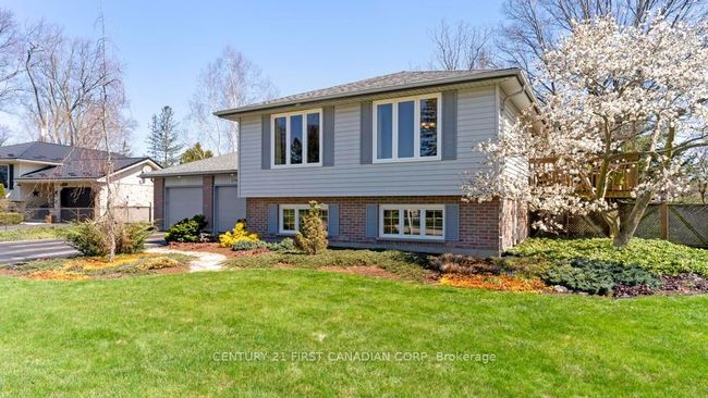 2344 Bentim Rd, House other with 3 bedrooms, 2 bathrooms and 4 parking in Mount Brydges ON | Image 4