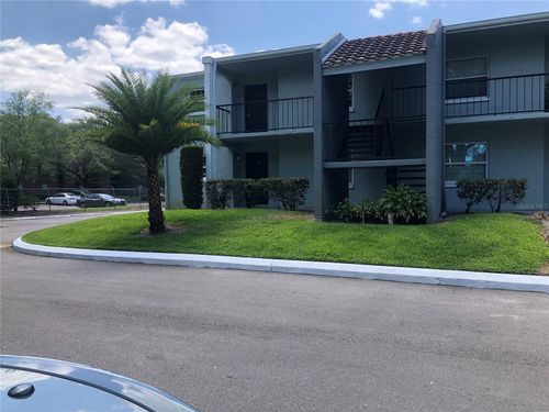 205-14415 Americana Circle, TAMPA, FL, 33613 | Card Image