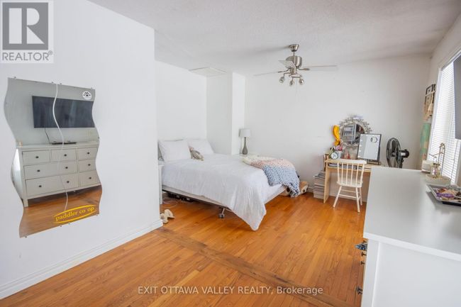 2112 Schutt Rd, House other with 3 bedrooms, 3 bathrooms and 6 parking in Palmer Rapids ON | Image 29