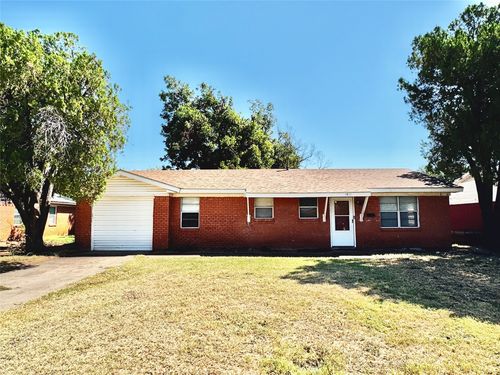 1411 Phoenix Dr, Wichita Falls, TX, 76306-4856 | Card Image