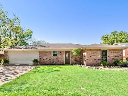 213 E 3rd St, Keene, TX, 76059-1805 | Card Image