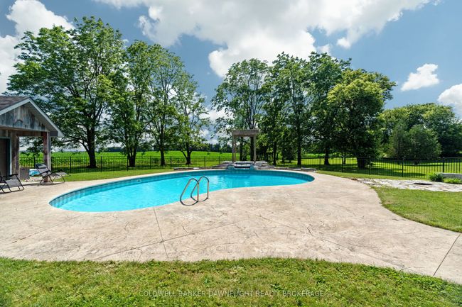 6407 Whalen Line, House other with 5 bedrooms, 3 bathrooms and 10 parking in Lucan Biddulph ON | Image 47