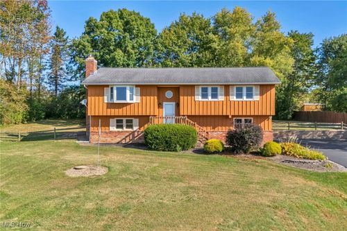 11100 Pekin Rd, Newbury, OH, 44065-9627 | Card Image