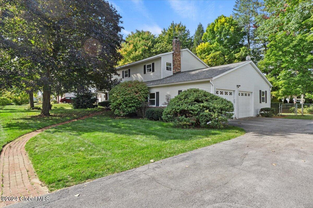 Twilight Dr, Clifton Park, NY 12065