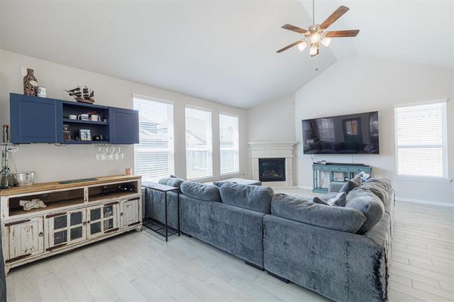 2712 Shady Maple Trl, House other with 4 bedrooms, 3 bathrooms and 2 parking in Conroe TX | Image 7