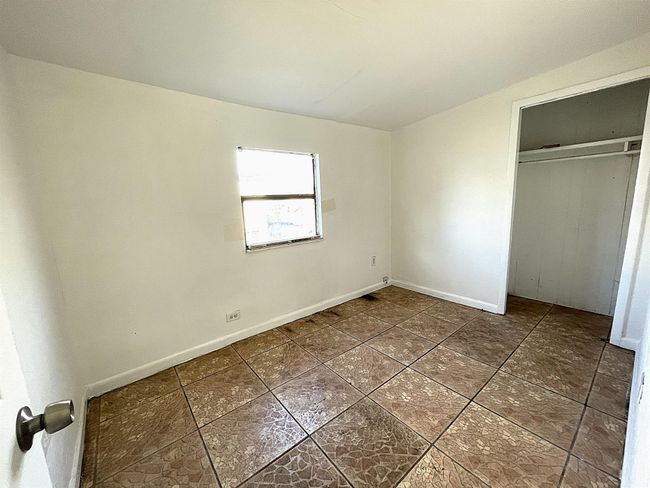 821 Rickey Jackson Blvd, House other with 5 bedrooms, 2 bathrooms and null parking in Pahokee FL | Image 14