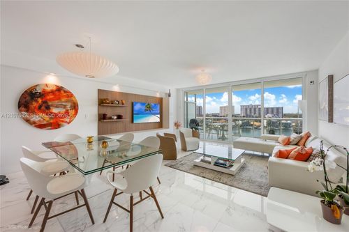 704-400 Sunny Isles Blvd, Sunny Isles Beach, FL, 33160-5087 | Card Image