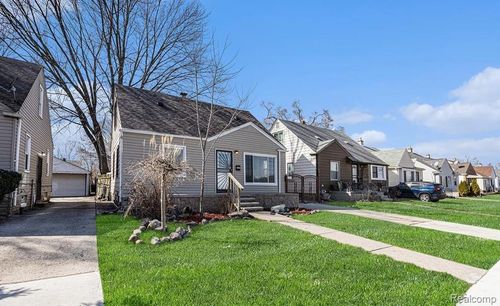 7437 Parkland, Detroit, MI, 48239-1015 | Card Image