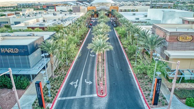 639 Grey Saker St, Townhouse with 4 bedrooms, 4 bathrooms and null parking in Las Vegas NV | Image 63
