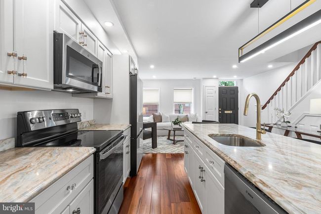 2203 Race St, Townhouse with 3 bedrooms, 3 bathrooms and null parking in PHILADELPHIA PA | Image 13