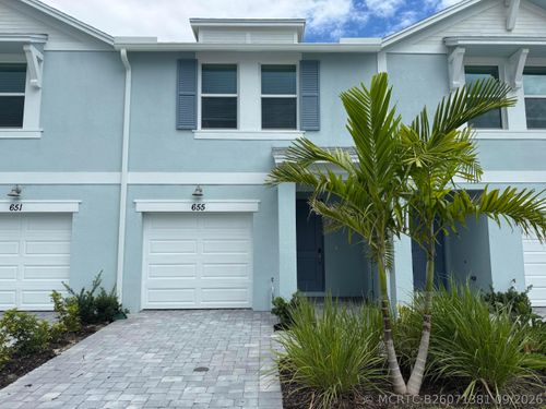 655 Salisbury Cir, Fort Pierce, FL, 34982-3990 | Card Image