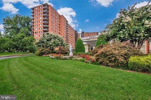 apt-902w-4201 Cathedral Ave Nw, WASHINGTON, DC, 20016-4906 | Card Image