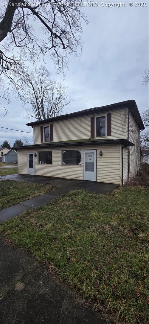 121 4th Avenue, St Albans, WV, 25177 | Card Image
