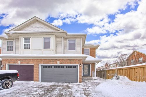 122 Glasgow Cres, Keswick, ON, L4P4B1 | Card Image