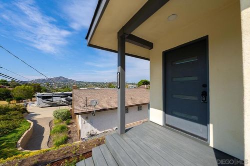 3335 S Barcelona St., Spring Valley, CA, 91977 | Card Image