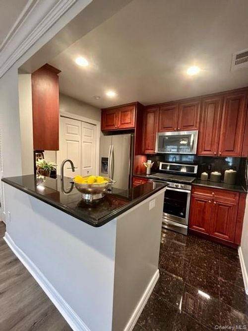 1003-1003 Vista View Drive, Brookhaven, NY, 11738 | Card Image