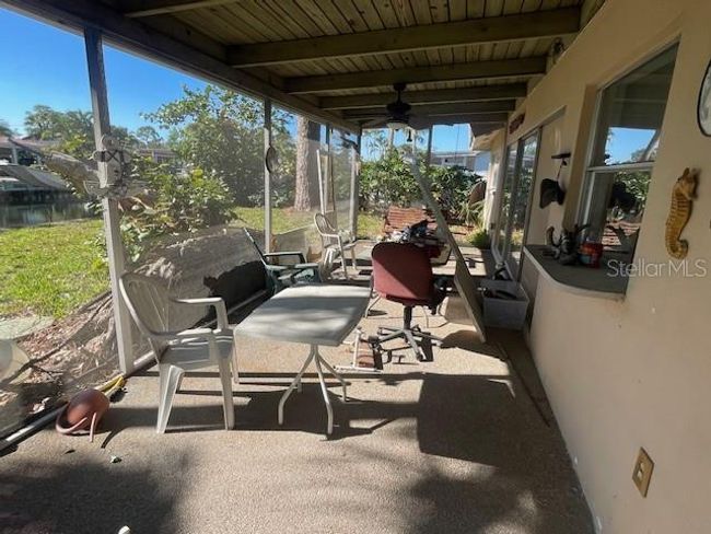 5365 Dover St Ne, House other with 3 bedrooms, 2 bathrooms and null parking in St Petersburg FL | Image 8