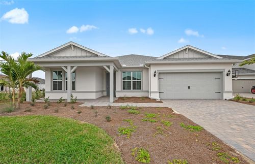 16427 Sapphire Point Dr, LAKEWOOD RANCH, FL, 34211-1125 | Card Image