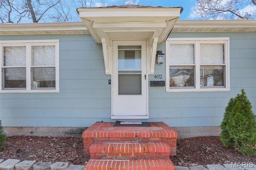 402 S 9th St, Wood River, IL, 62095-2404 | Card Image