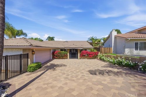 23316 Gray Fox Dr, Canyon Lake, CA, 92587-7533 | Card Image