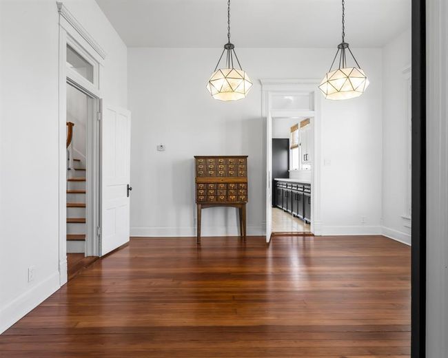 Formal Dining Room | Image 9