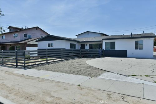 6221 Corona Ave, Bell, CA, 90201-1187 | Card Image