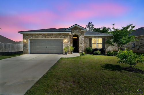 607 Legacy Park Dr, Perry, GA, 31069-4896 | Card Image