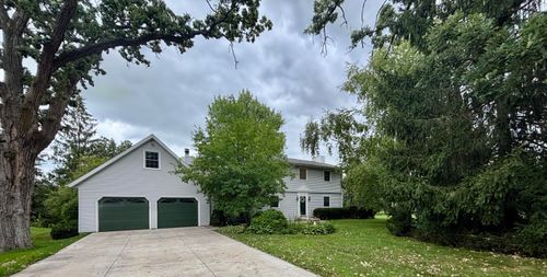 W8638 Shady Oak Ln, BEAVER DAM, WI, 53916 | Card Image