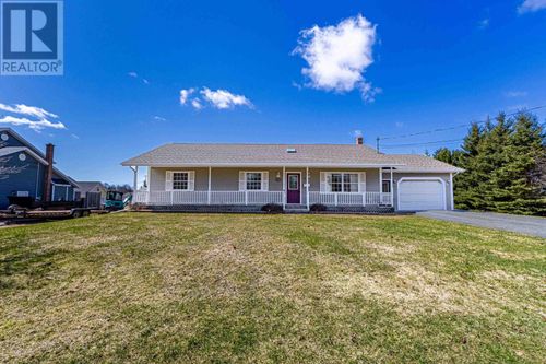 13 Cambridge Dr, Charlottetown, PE, C1C1P1 | Card Image