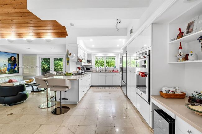 3613 Royal Palm Ave, House other with 4 bedrooms, 5 bathrooms and null parking in Miami FL | Image 13