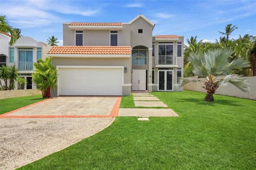 41 Treasure Point, Vega Alta, PR, 00692 | Card Image