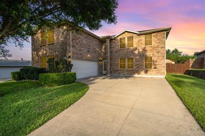 View of front property with a lawn | Image 1