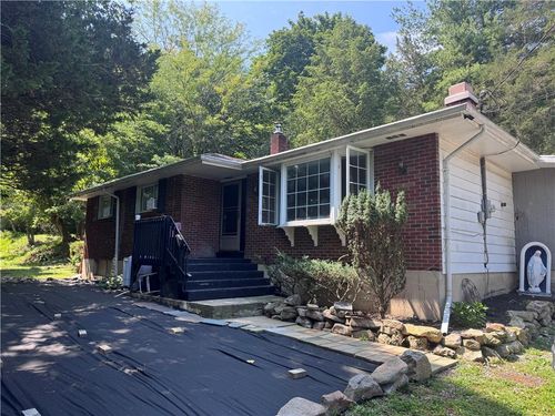 5420 2nd St, Whitehall, PA, 18052-1702 | Card Image