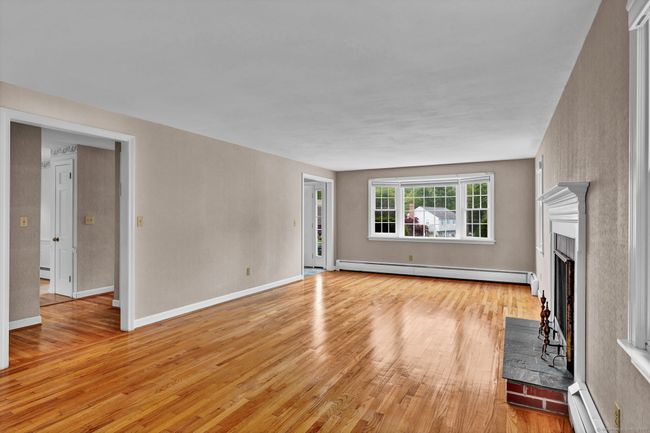 17 Pheasant Run, House other with 4 bedrooms, 3 bathrooms and null parking in Wethersfield CT | Image 13