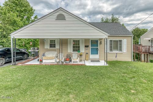 2533 Bay St, Bristol, TN, 37620-1844 | Card Image