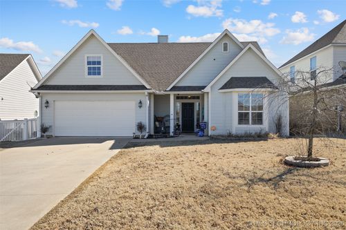 1124 Marley Way, Ada, OK, 74701 | Card Image